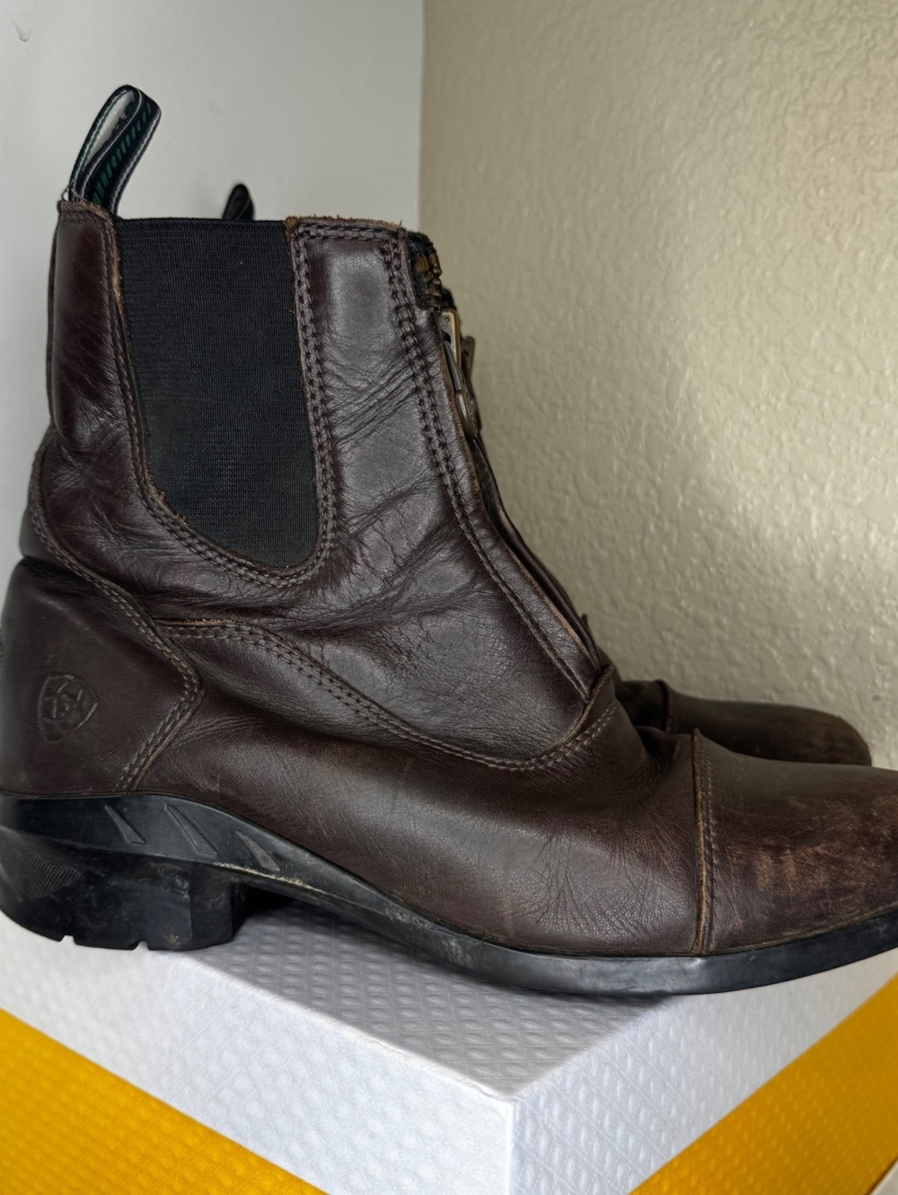 Ariat Heritage IV Zip Paddock Boots Brown Women’s 6B 10020138